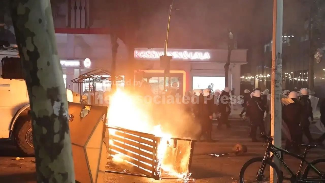 Protestat studentore në kryeqytet kthehen të dhunshme — Tiranë, 18 tetor 2026