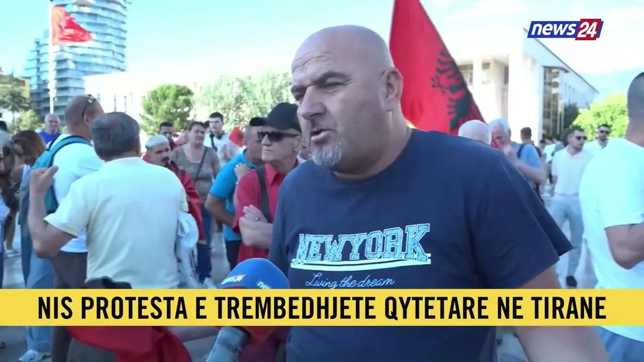 Protesta e 13-të masive, qytetarët kërkojnë dorëheqjen e Ramës — Tiranë, 12 qershor 2026