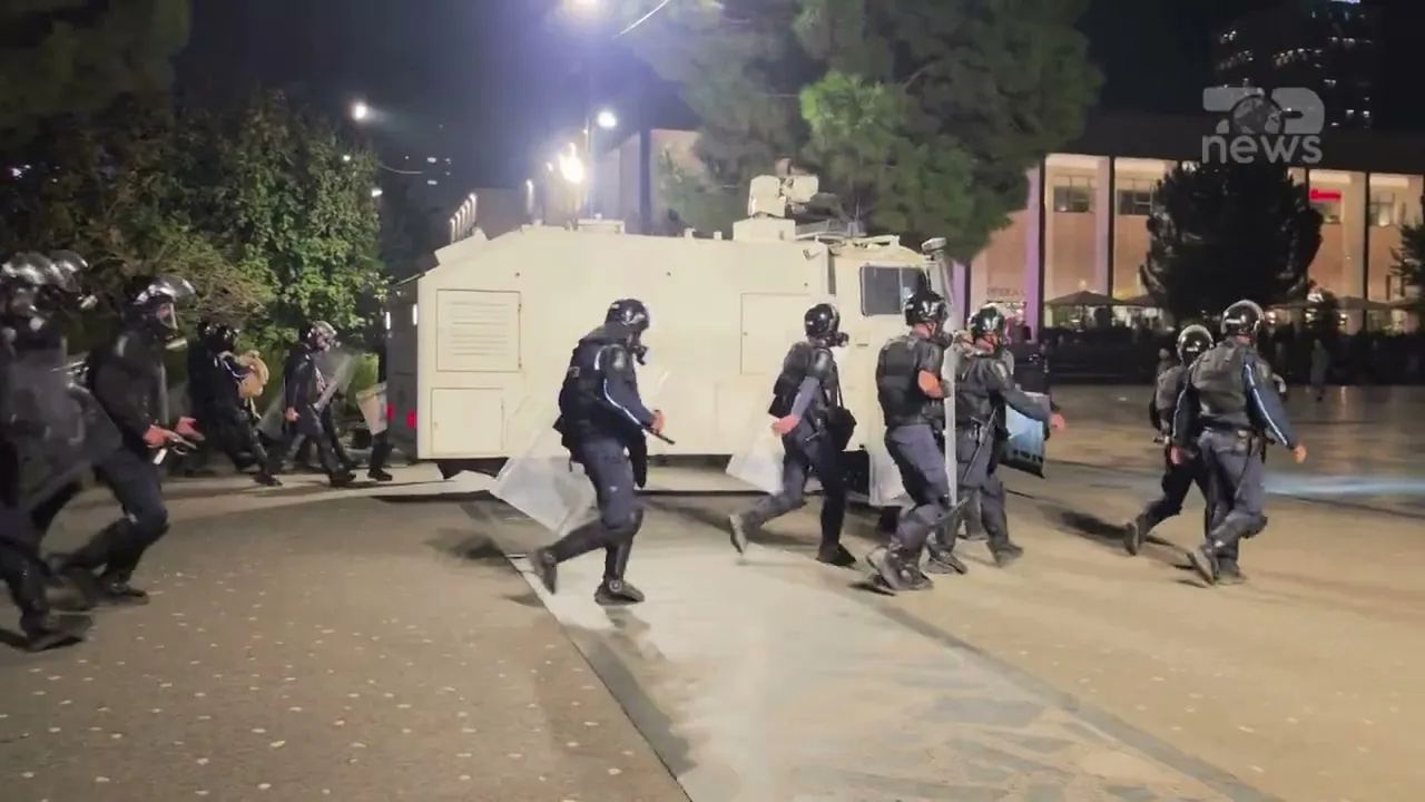 Protestë lëvizëse e studentëve nëpër kryeqytet — Tiranë, 13 tetor 2026