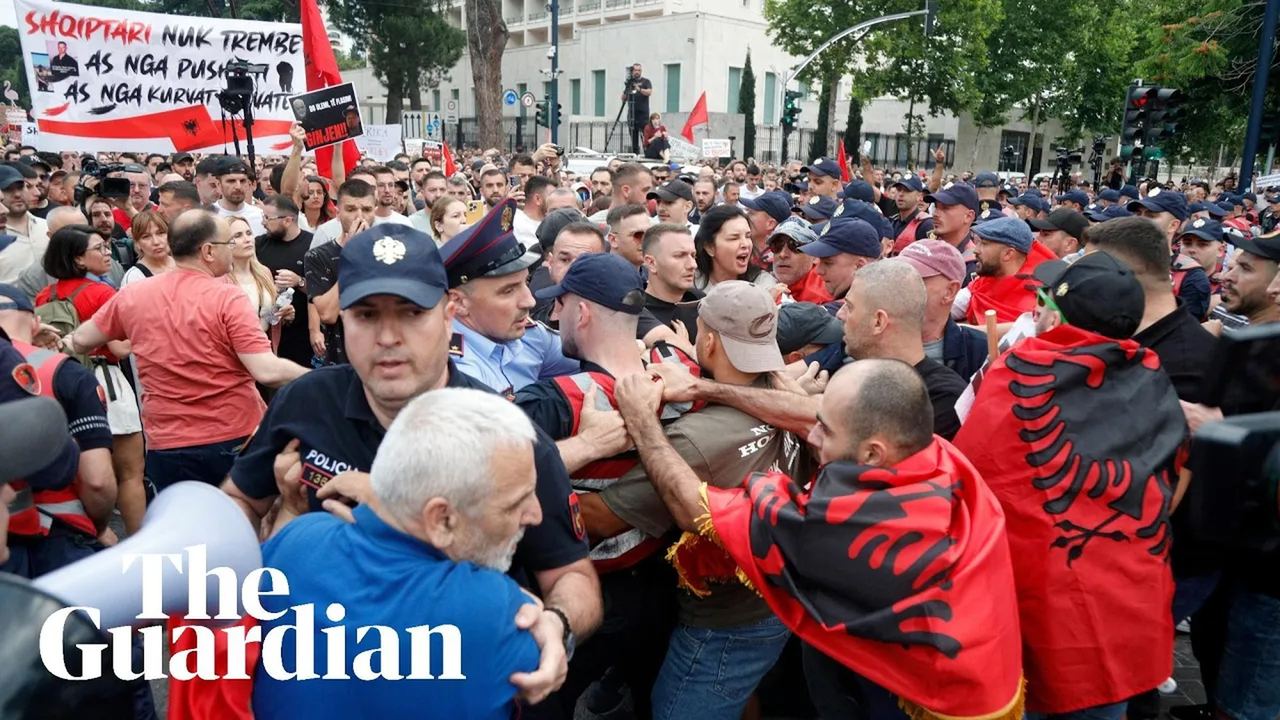 Protesters clash with police in Albania over Jared Kushner-backed luxury resort — 4 qershor 2026