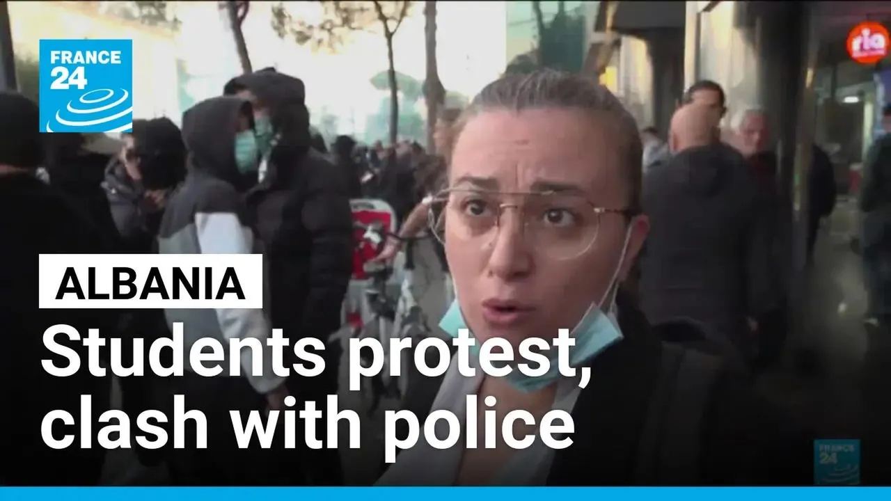 Studentët protestojnë për arsimin dhe përplasen me policinë — Tiranë, 15 tetor 2026