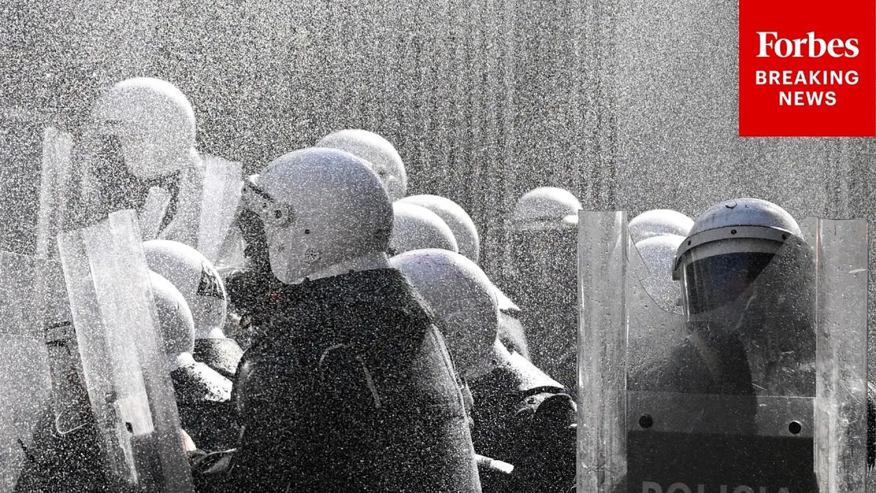 Dhunë gjatë përplasjeve mes studentëve dhe policisë — Tiranë, 16 tetor 2026